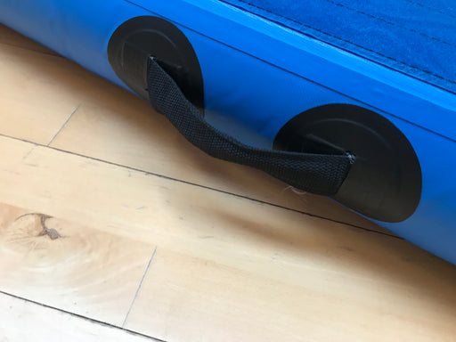 Pelany Airtrack Pro har velcro på alle sider.