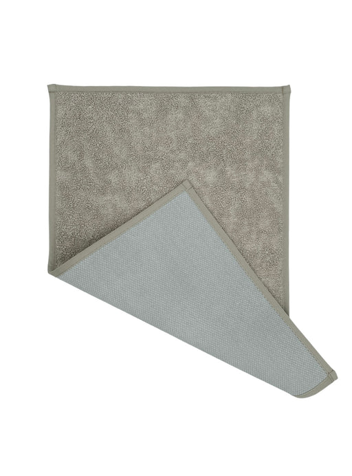 Tæppefliser til børnegymnastik.
40x60cm.
Tæppeflise til børneleg og stafetter.
God kvalitet.
Tæppe af polyester og bund af latex.